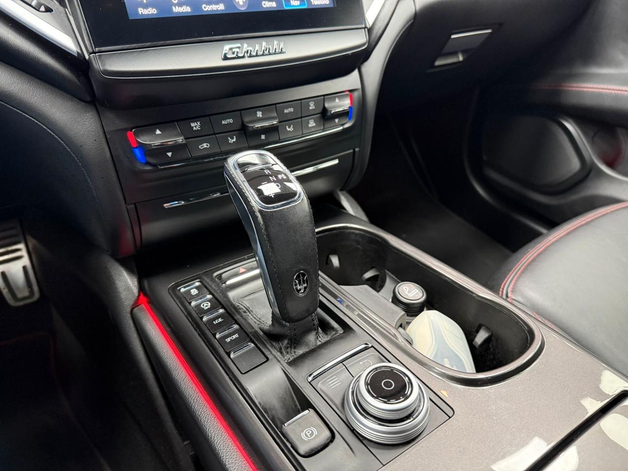 Maserati Ghibli V6 Granlusso (658)