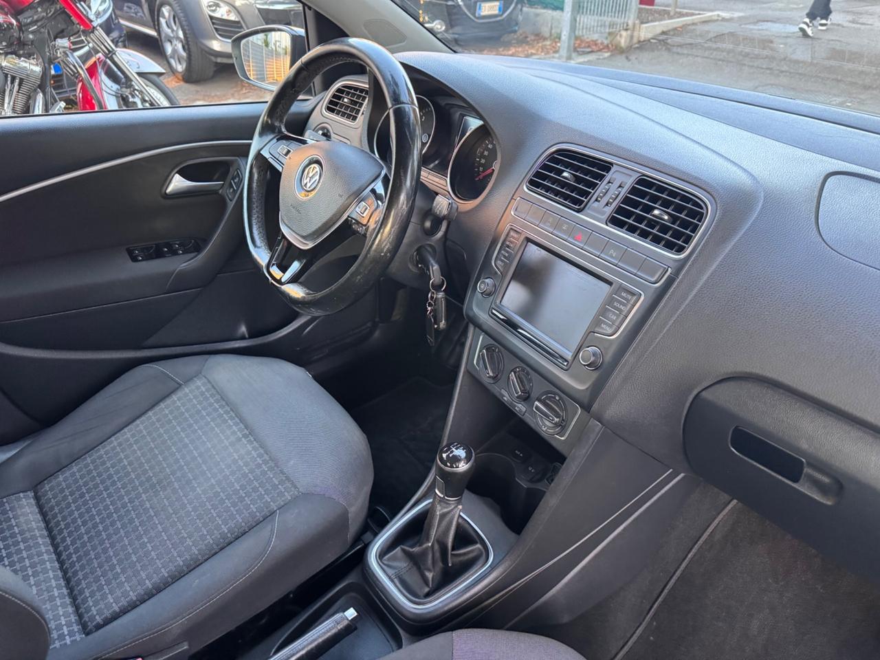 VW Polo 1.4 TDI 5 porte neopaten garanzia 12 mesi