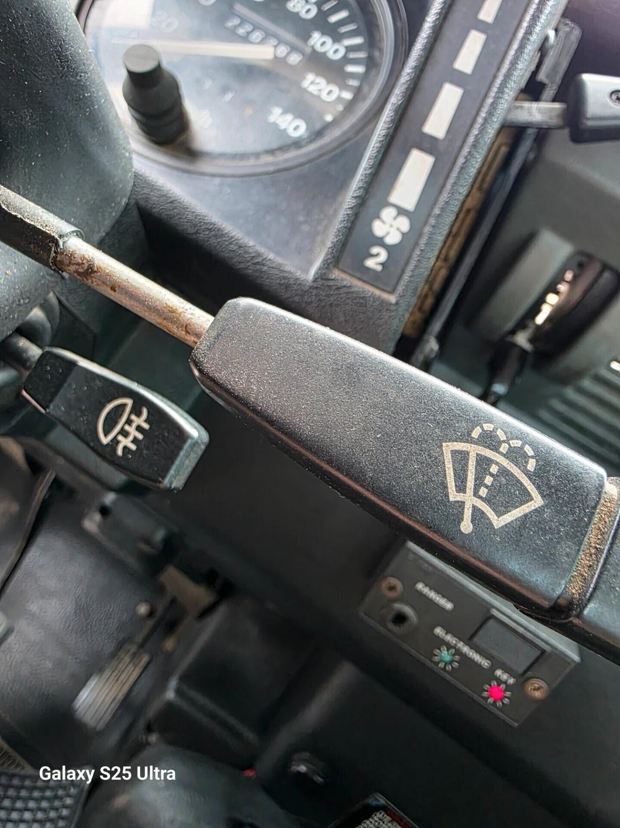 Defender 90 gancio traino vericello