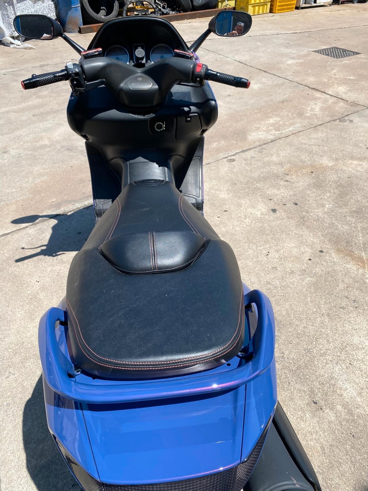 Yamaha T Max Porpora metallizzato