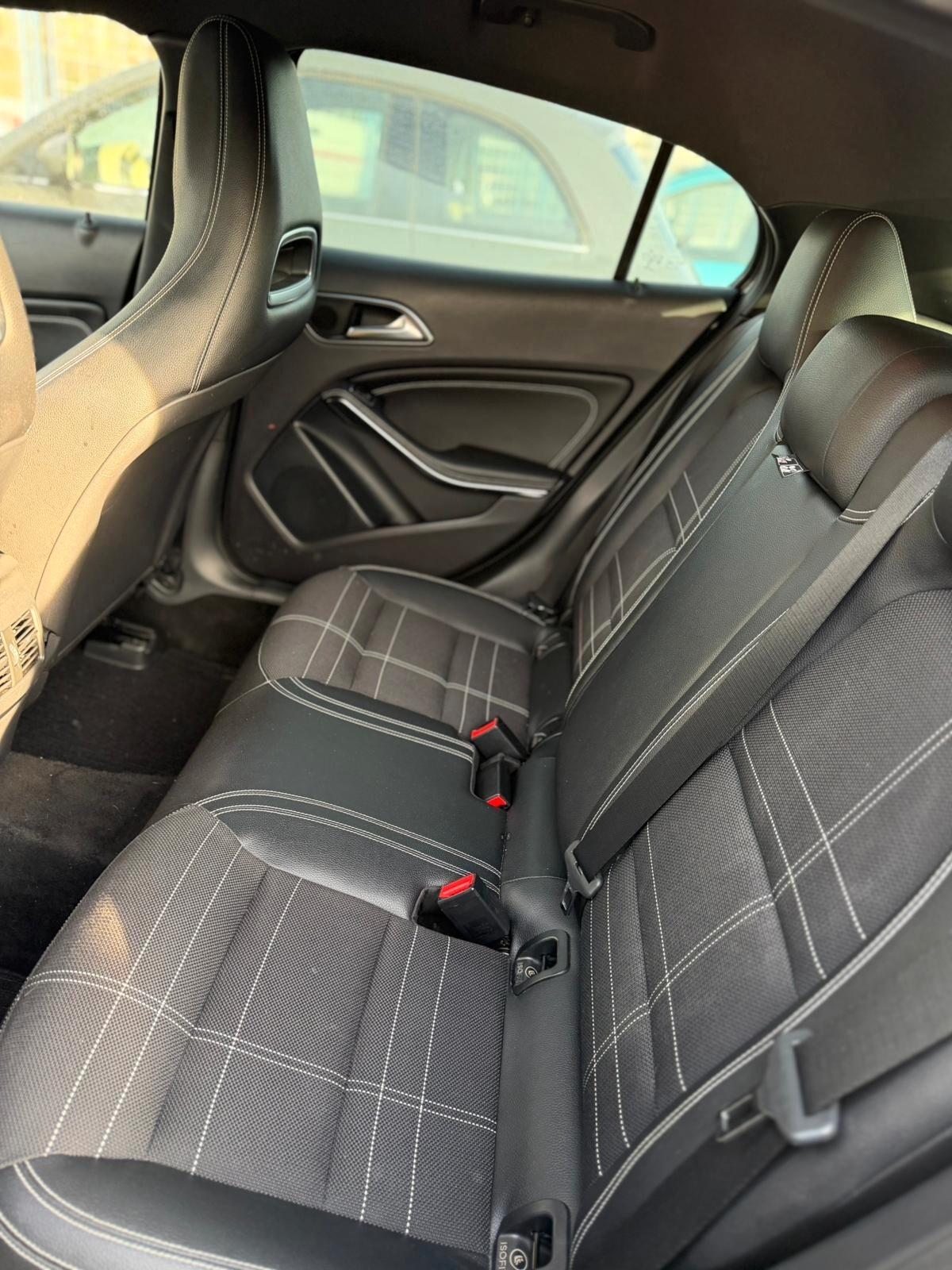 Mercedes-benz GLA 200 d Automatic 4Matic Premium