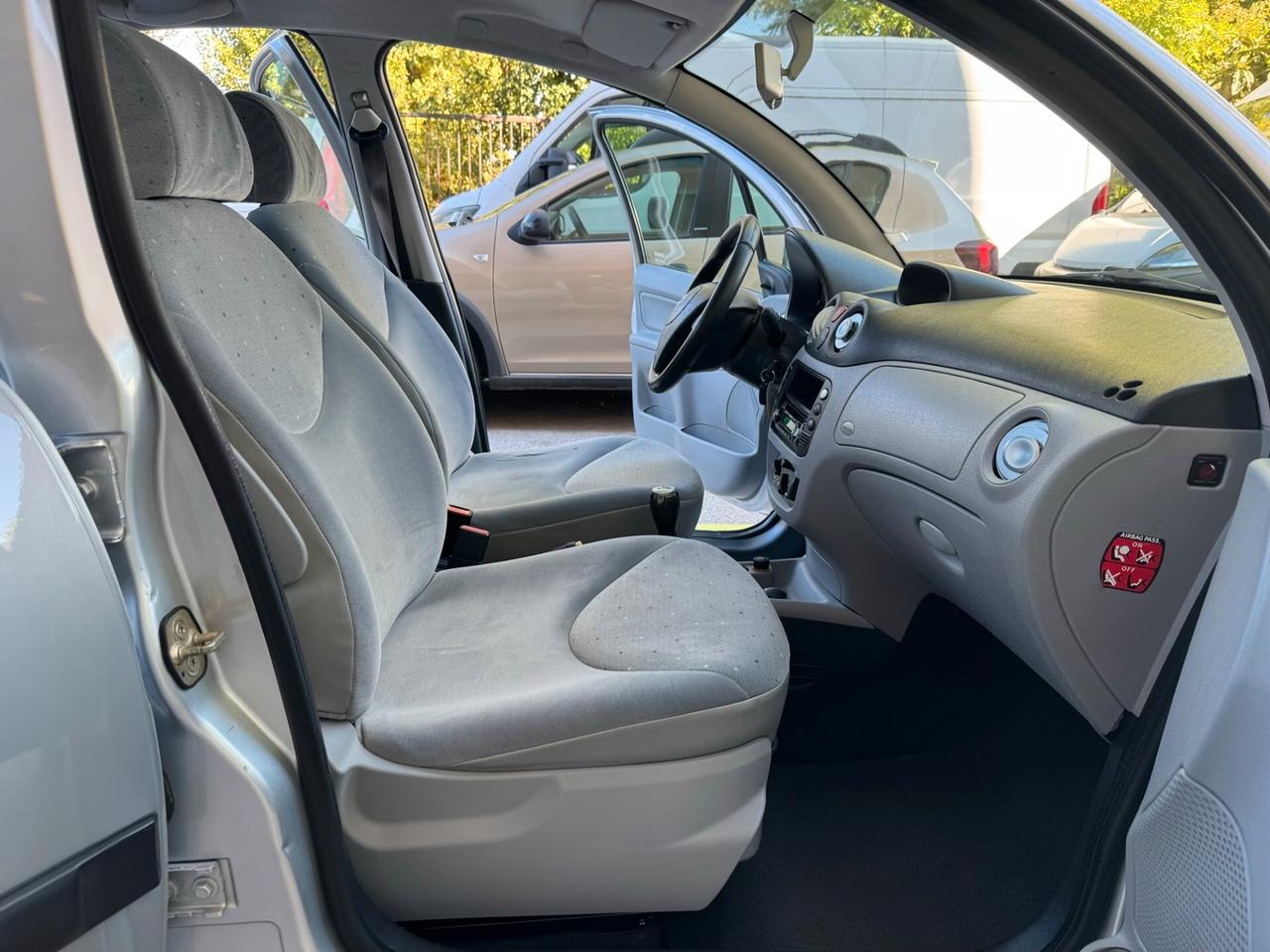 Citroen C3 1.1 Elegance clima UNICO PROPRIETARIO