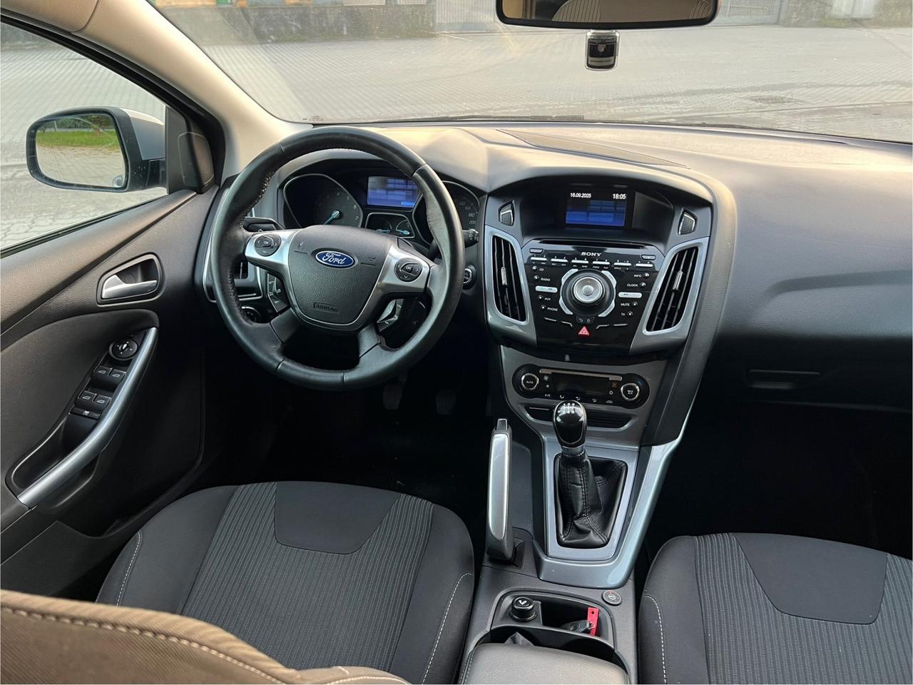 Ford Focus 1.6 CV 105 GPL Titanium