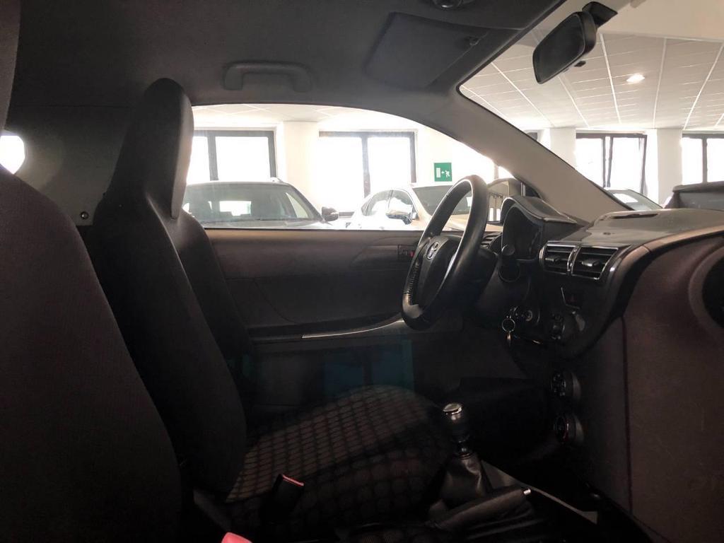 Toyota iQ 1.0