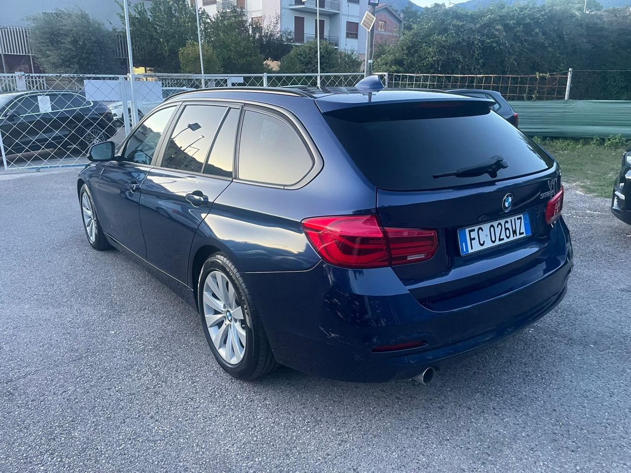 Bmw 318 318d Touring Business Advantage aut.