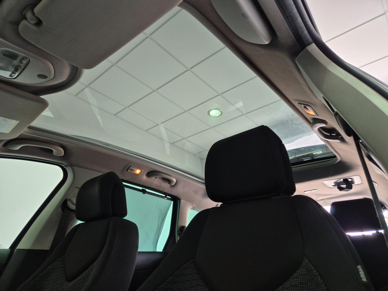 Peugeot 308 1.6 HDi 110CV SW Ciel Féline