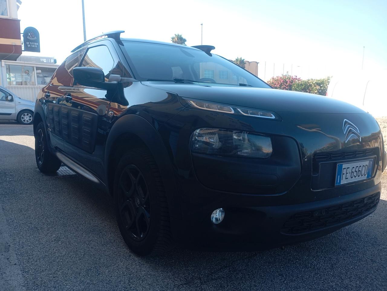 Citroen C4 Cactus PureTech 82 Shine full optional