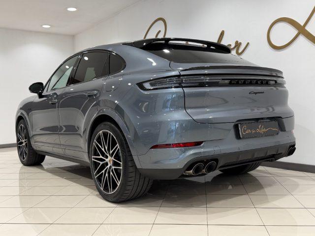 PORSCHE Cayenne 3.0 V6 E-Hybrid Black Edition