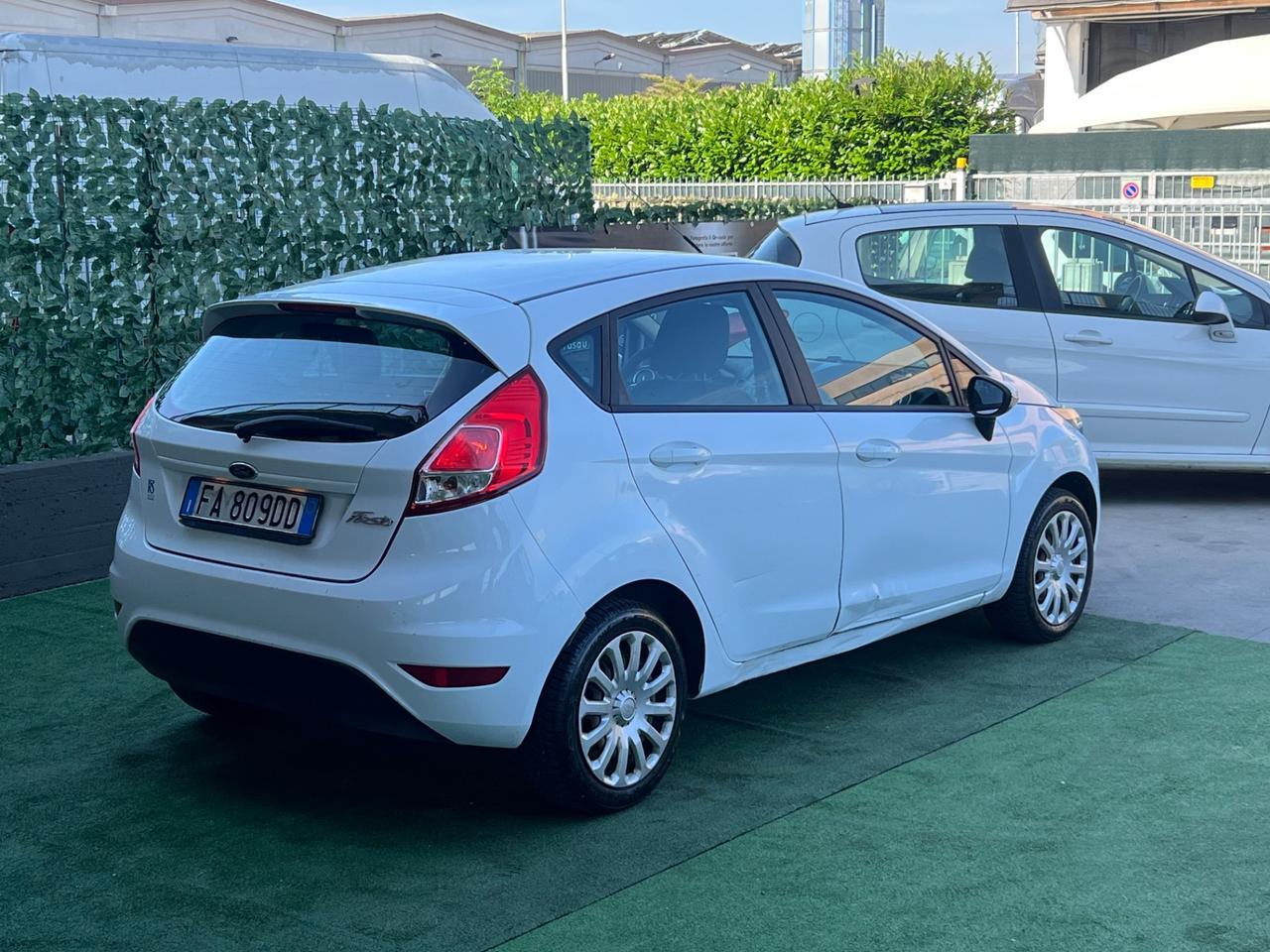 Ford Fiesta 1.2 60CV 5 porte Black & White Edition