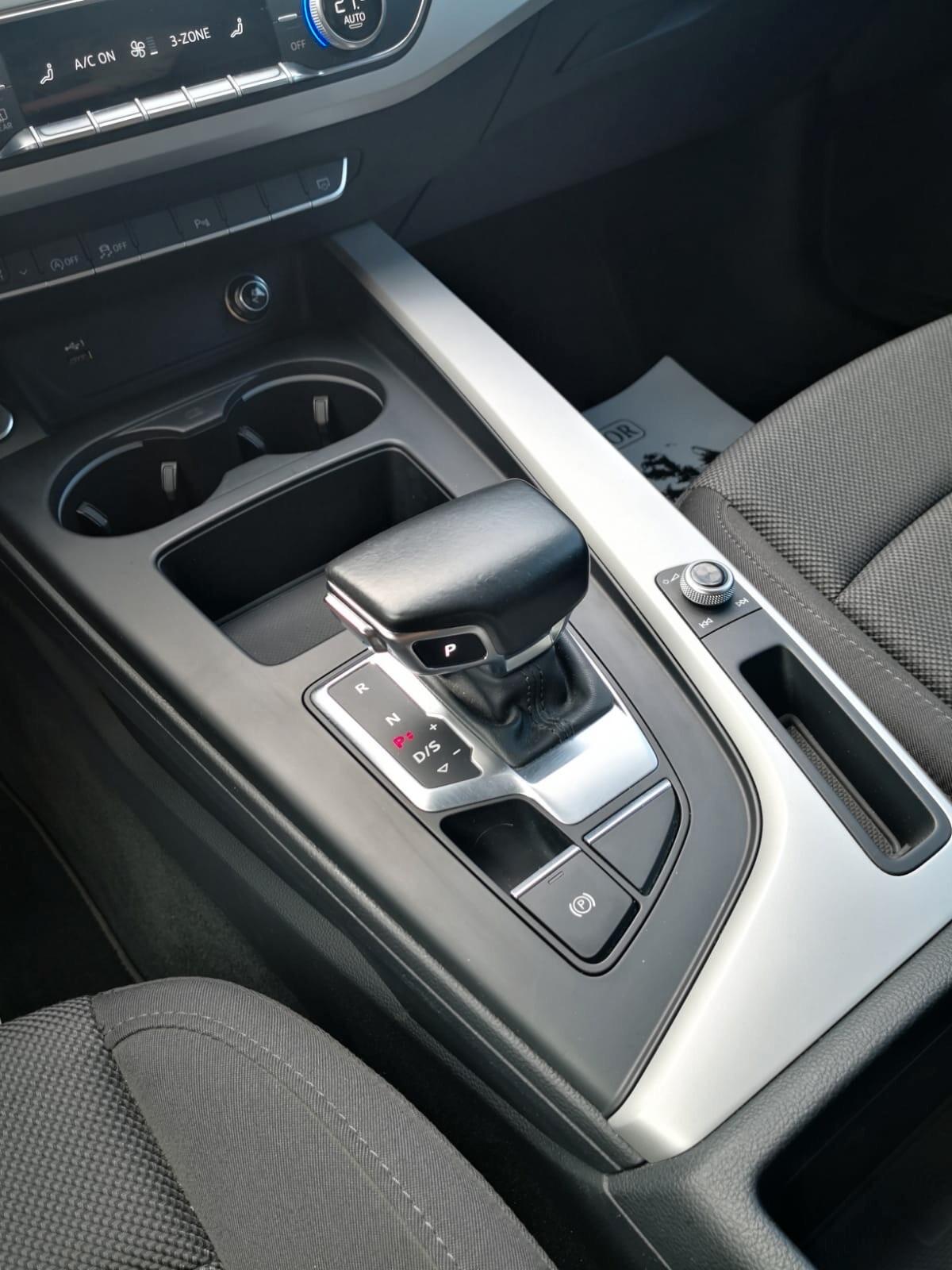 Audi A4 Avant 40 TDI quattro S tronic Business Advanced ***COCKPIT DISPLAY***