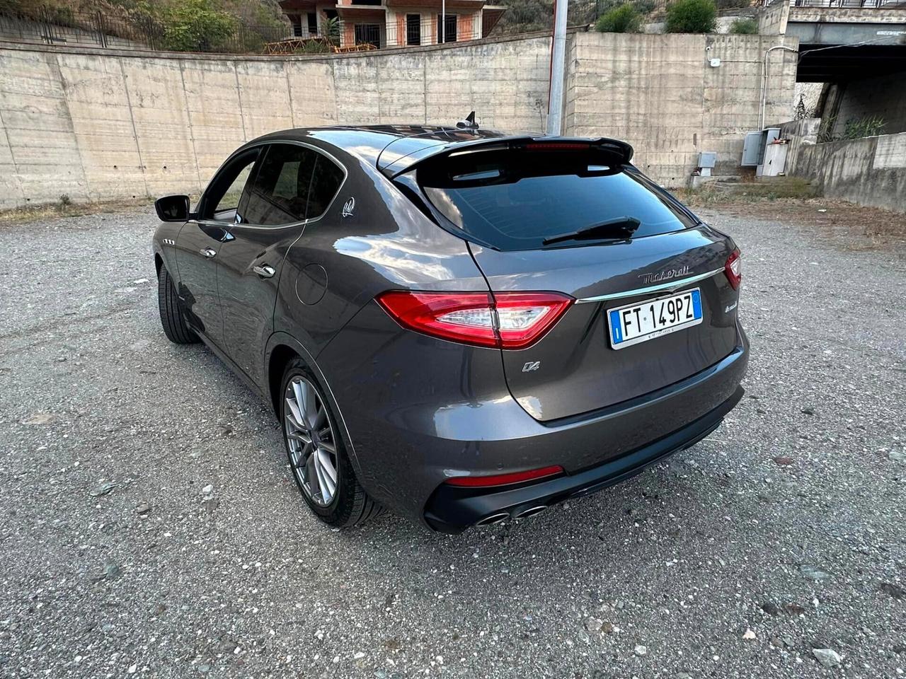 Maserati Levante V6 Diesel 275 CV AWD Granlusso