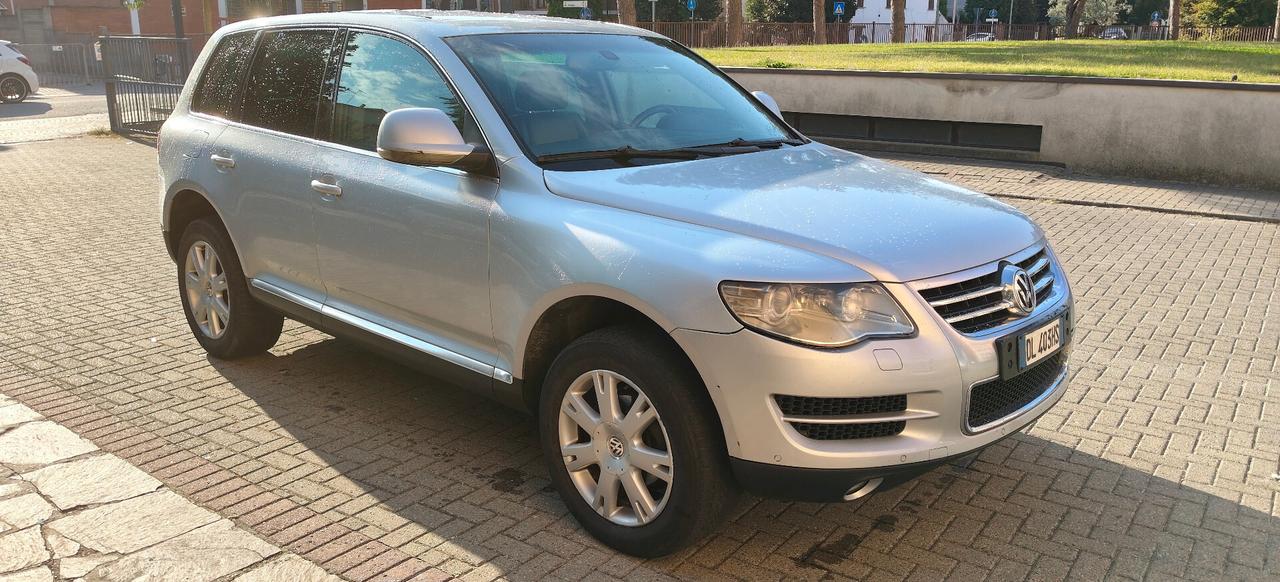 Volkswagen Touareg 2.5 R5 TDI Tiptronic Exclusive