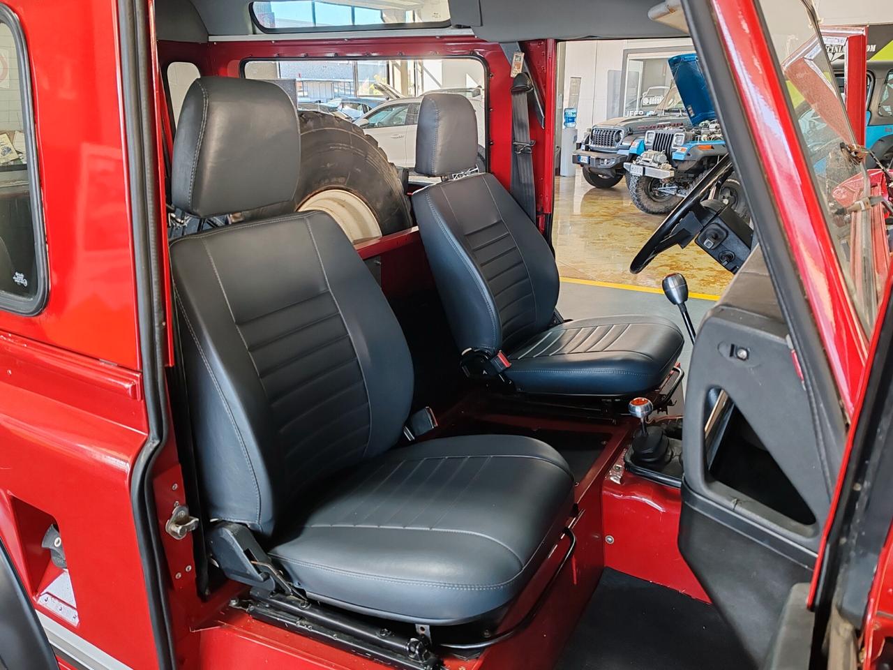 Land Rover Defender 90 turbodiesel Station Wagon County