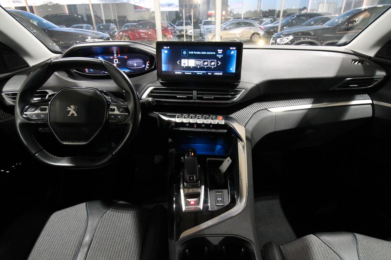 PEUGEOT 5008 1.5 130 CV ALLURE