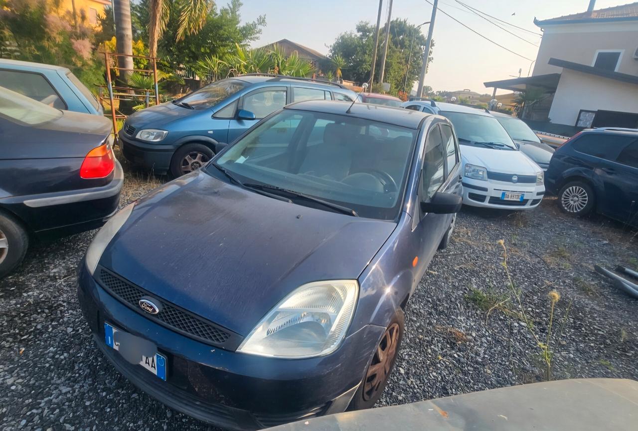 Ford Fiesta 1.2 16V 5p. Ambiente