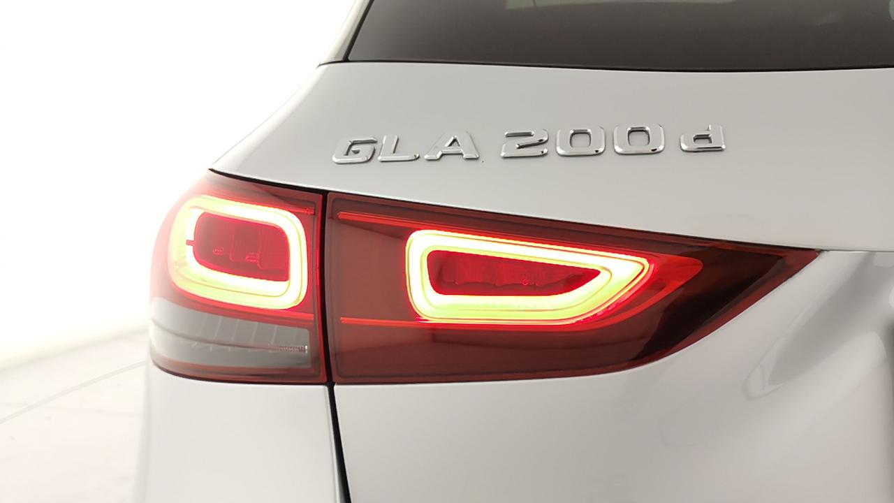 Mercedes-Benz GLA-H247 2020 - GLA 200 d Premium 4matic auto