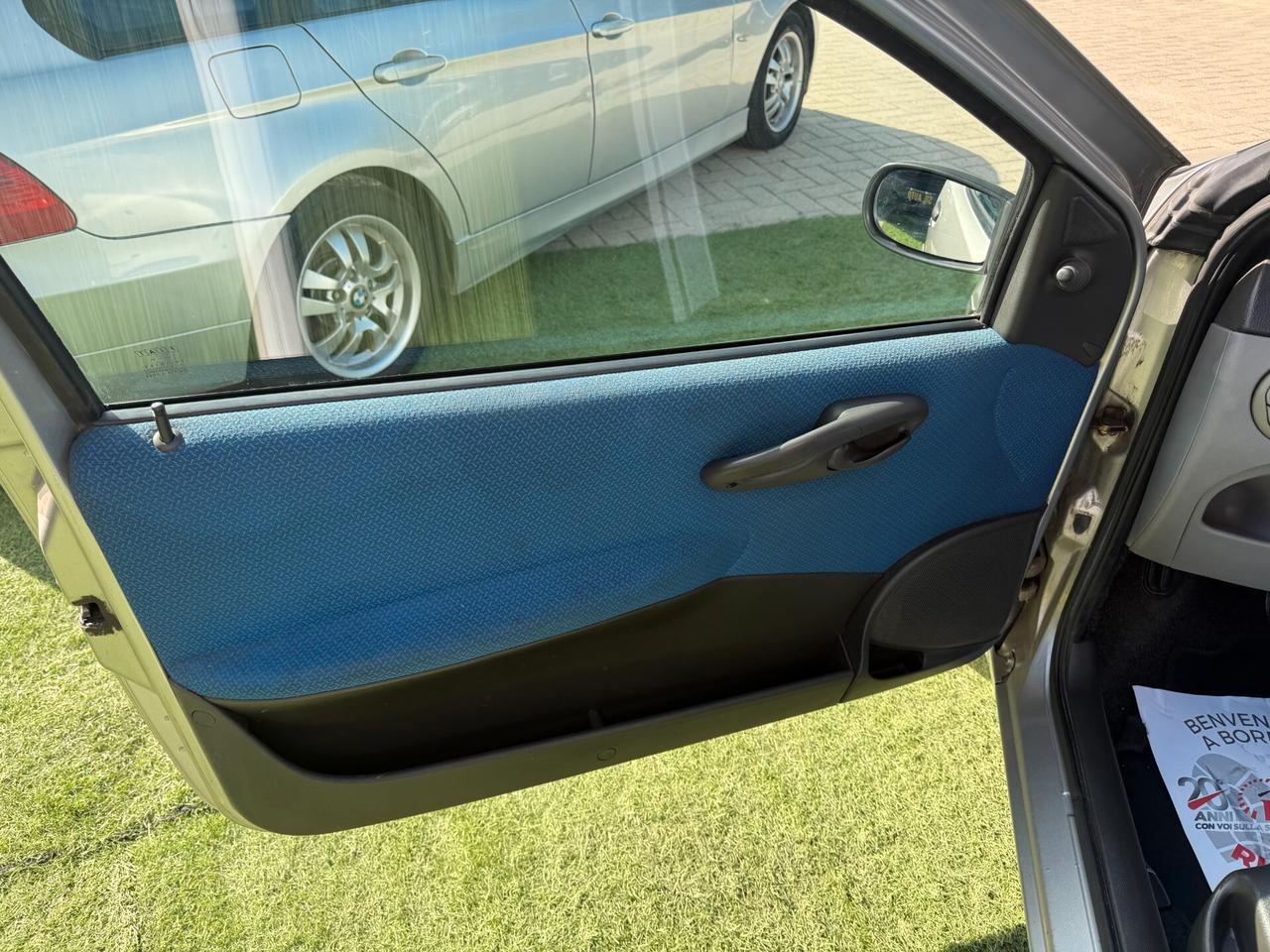 Fiat Punto 1.2i 16V cat 3 porte HLX
