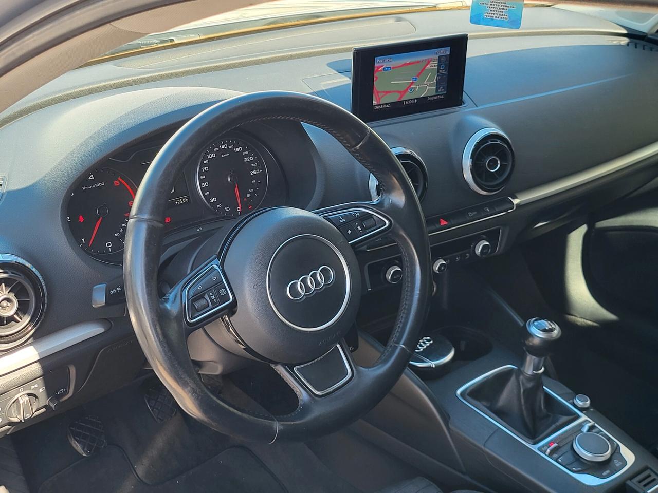 Audi A3 - 2015 2.0 TDI 150 CV Attraction