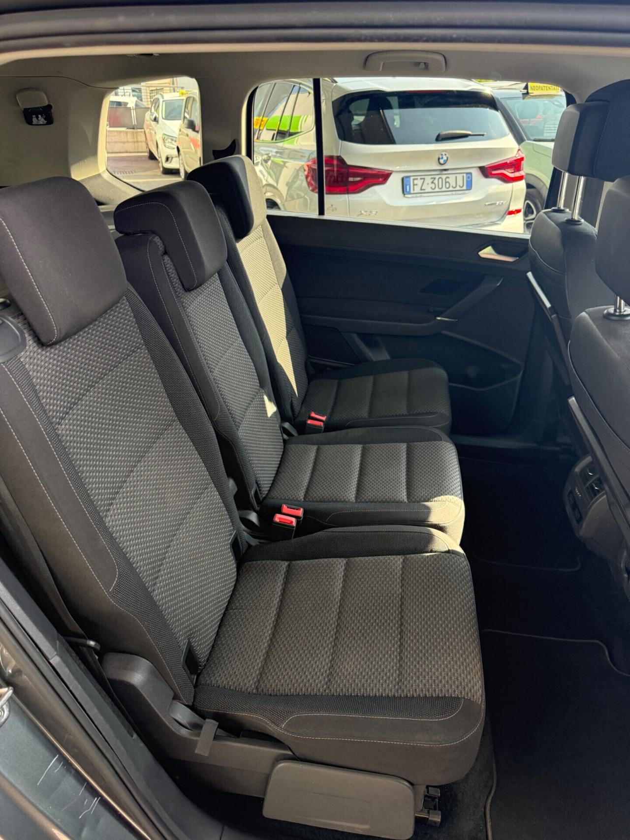 VOLKSWAGEN TOURAN 1.6 TDI SCR Executive 7 Posti
