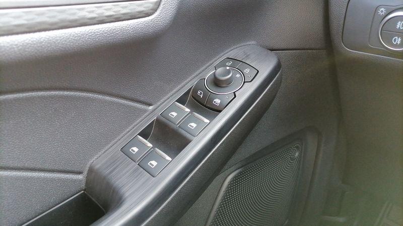 Ford Kuga 2.5 full hybrid Titanium 2wd 180cv auto