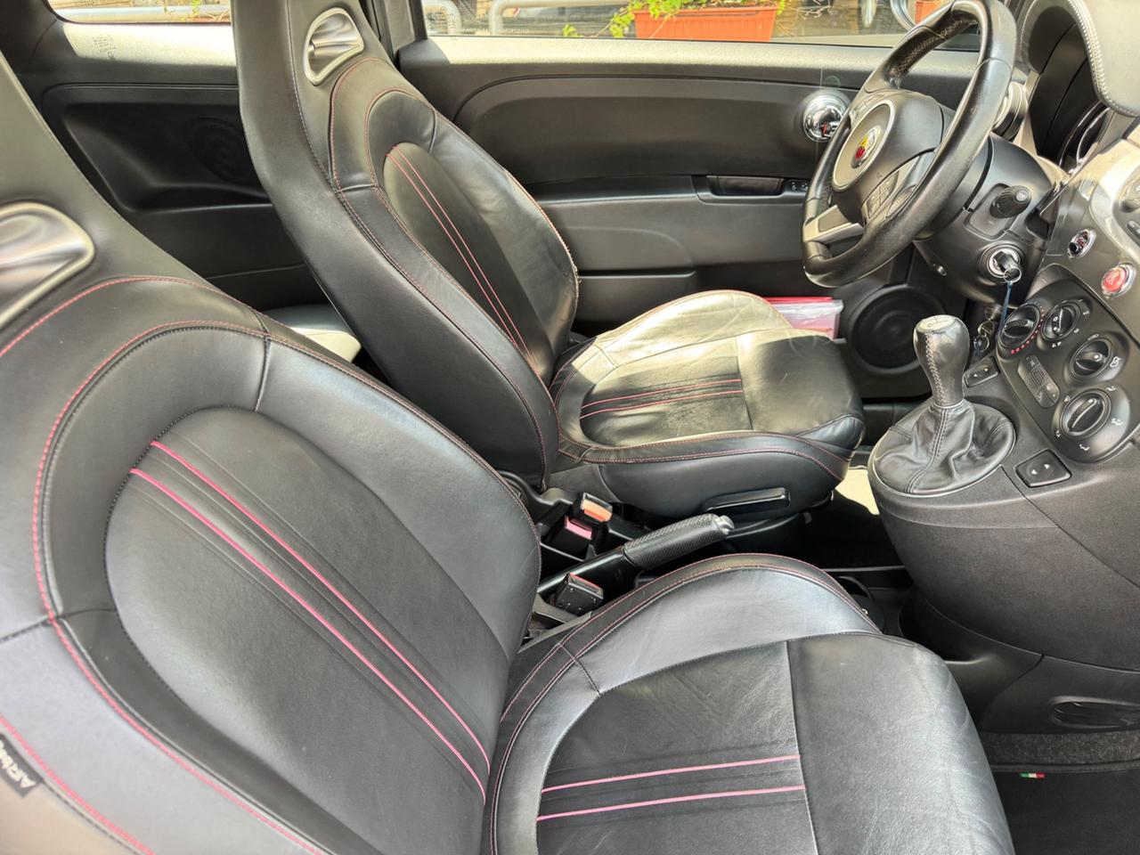 Abarth 500 1.4 Turbo T-Jet Custom