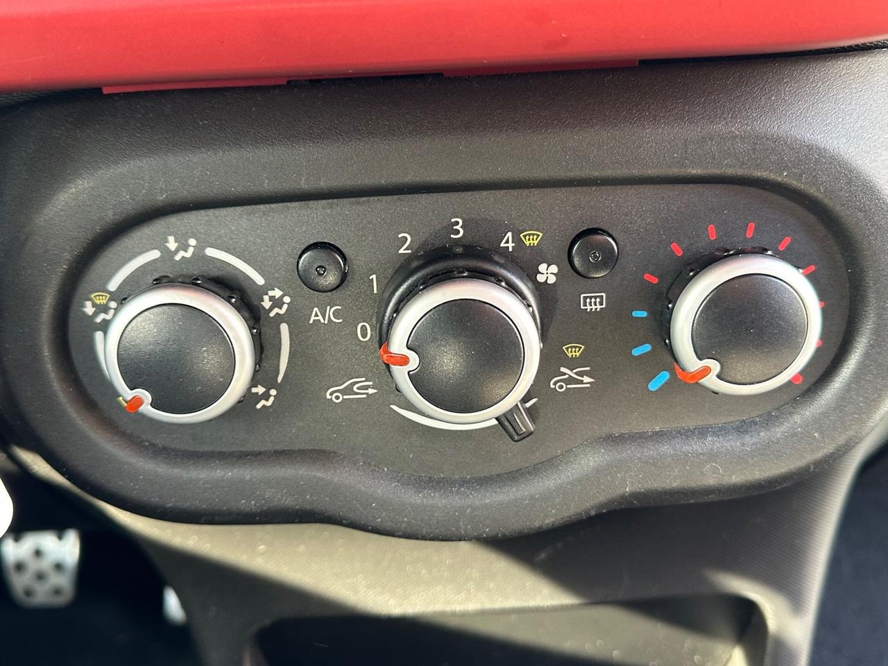 Renault Twingo 0.9 90 CV Cabrio Anno 2017