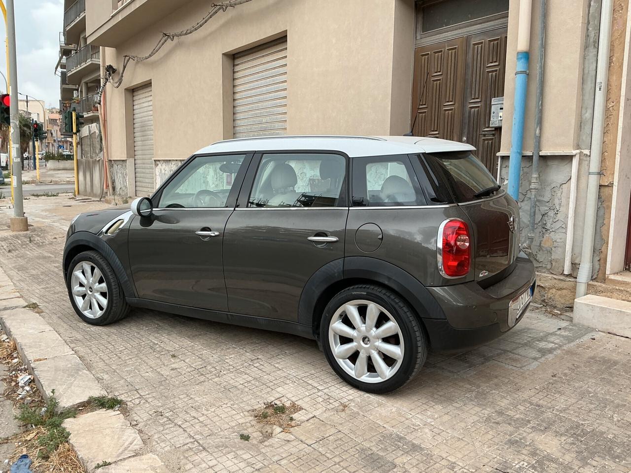 Mini Cooper D Countryman BERLINA
