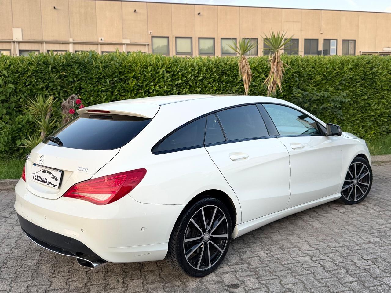 Mercedes-benz CLA 200 CDI Premium AMG 2015