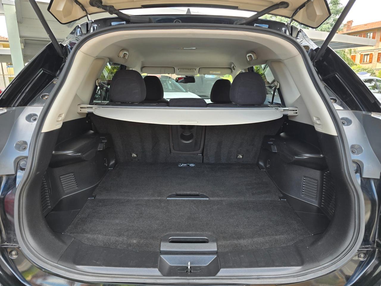 Nissan X-Trail 1.6 DCI 2wd Xtronic / TELECAMERA 360°