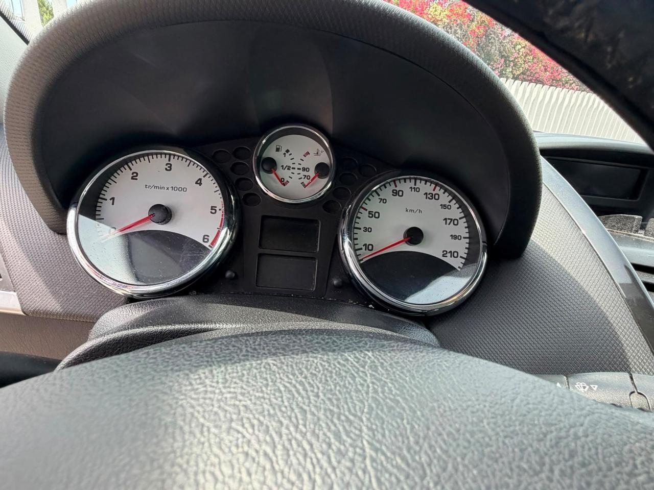 Peugeot 207 1.6 8V HDi 112CV SW Ciel Allure