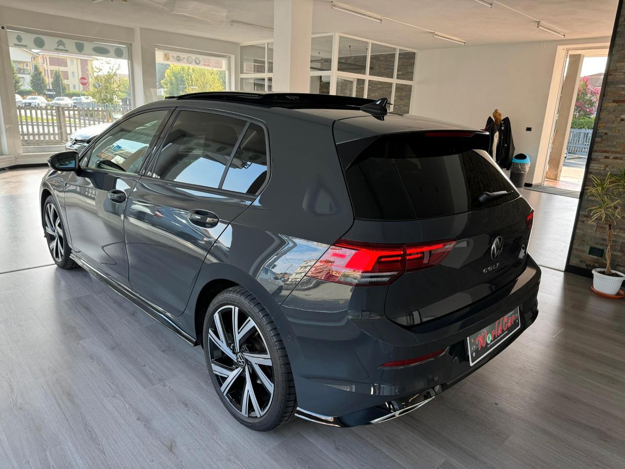 Volkswagen Golf 1.5 TSI 150 CV EVO ACT R-Line