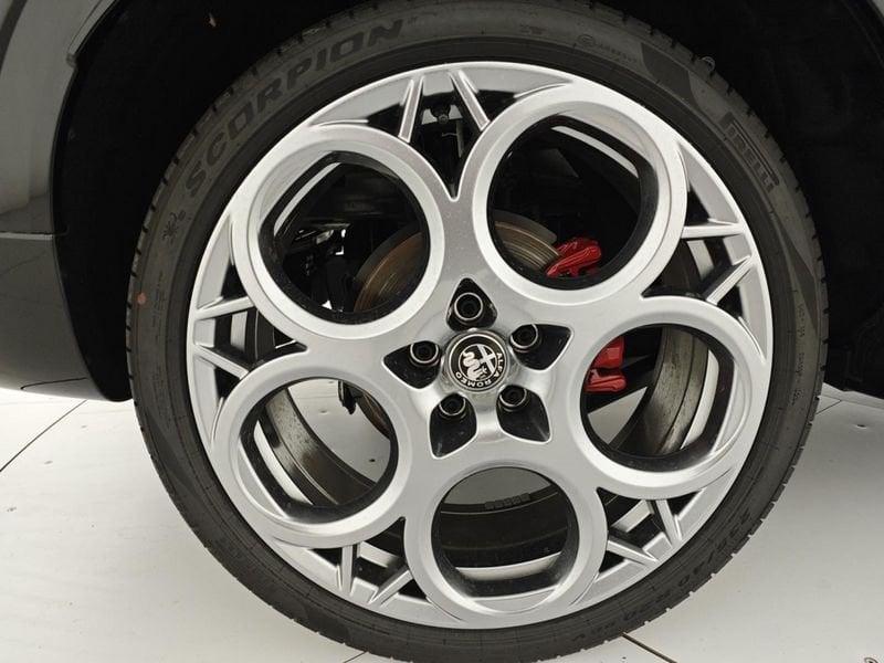 Alfa Romeo Tonale 1.6 diesel 130 CV TCT6 Veloce cerchi in lega da 20* +Pack Techno + tetto panorama