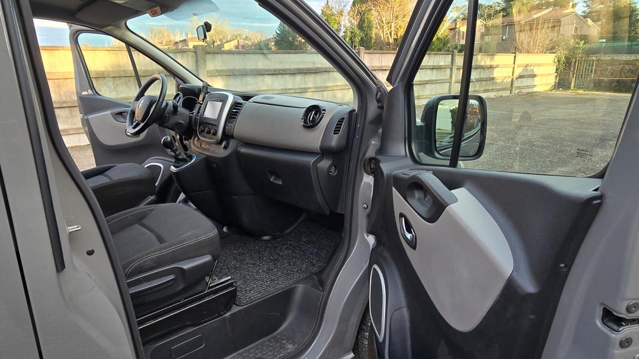 Renault Trafic 1.6 dCi 120CV Intens Passenger