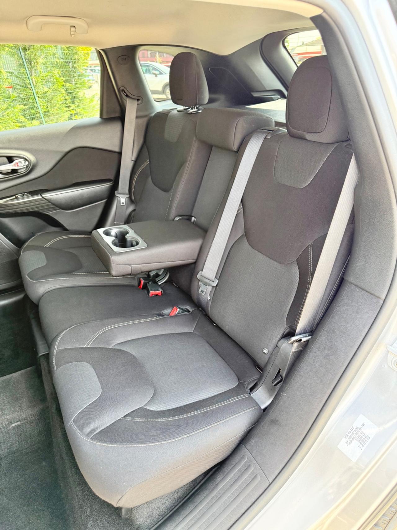 Jeep Cherokee 2.2 Mjt II 185 CV 4WD Automatik*Navi*S&S*Euro6
