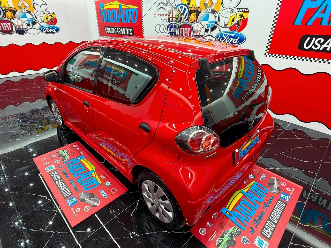 Toyota Aygo 1.0 68cv Connect - 2013