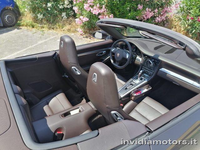 PORSCHE 991 Carrera Cabriolet Macadamia
