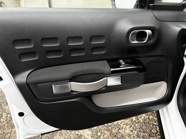 CITROEN C3 BICOLOR PureTech 110 S&S EAT6 Shine Pack