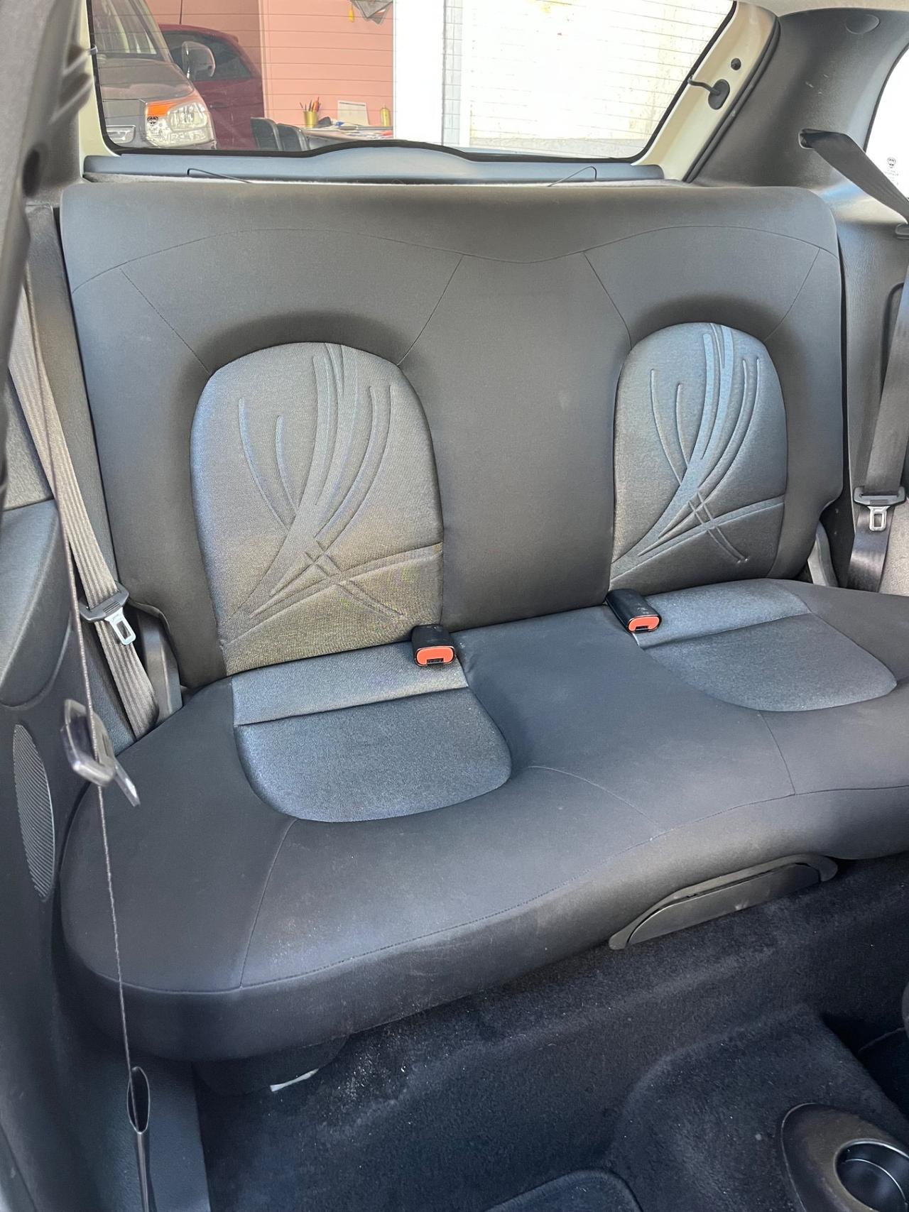 Lancia Ypsilon 1.4 Unyca Ecochic GPL FINE 2012