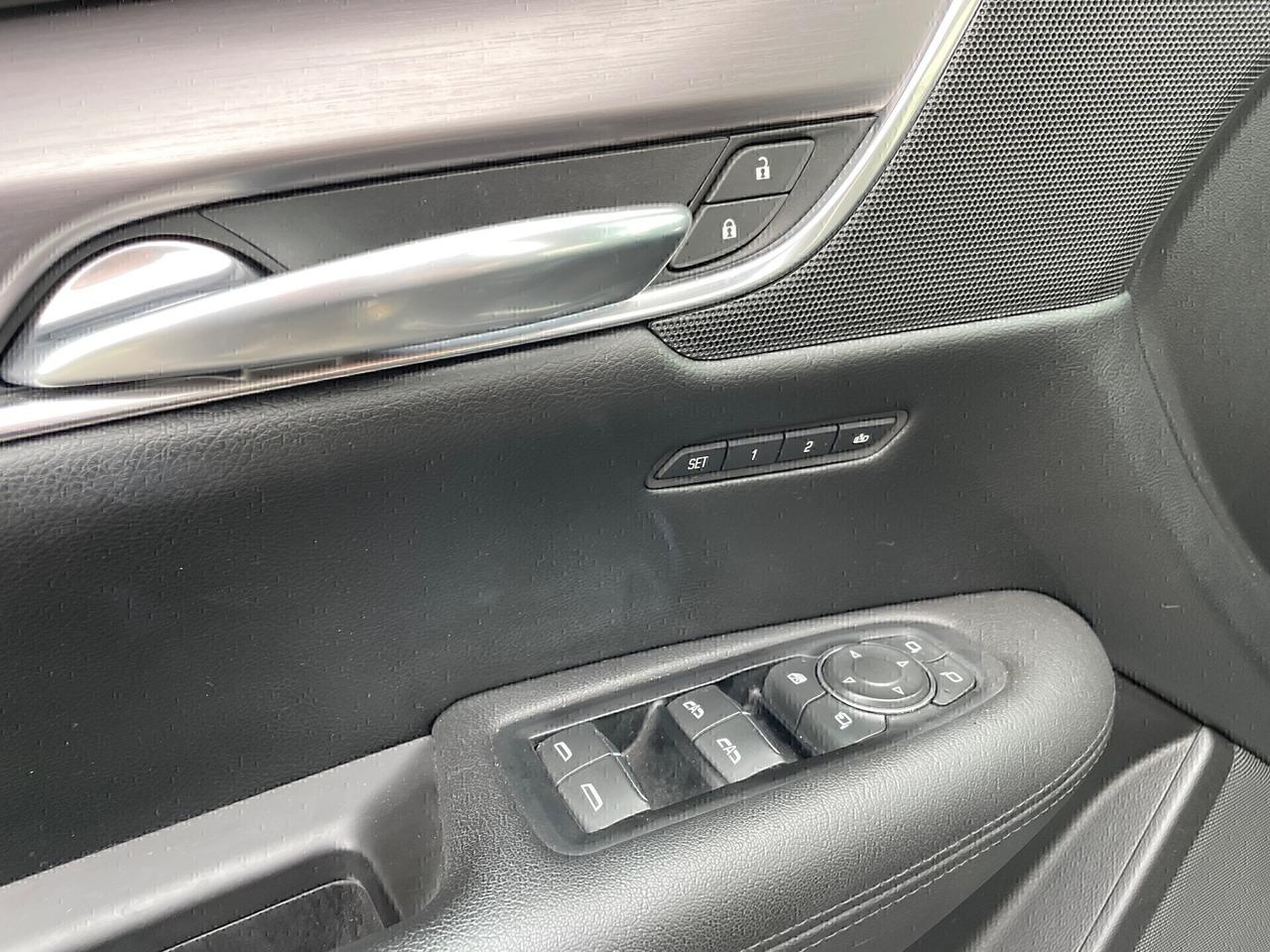 Cadillac XT5 3.6L V6 249cv 4x4 GANCIO TRAINO Unipr