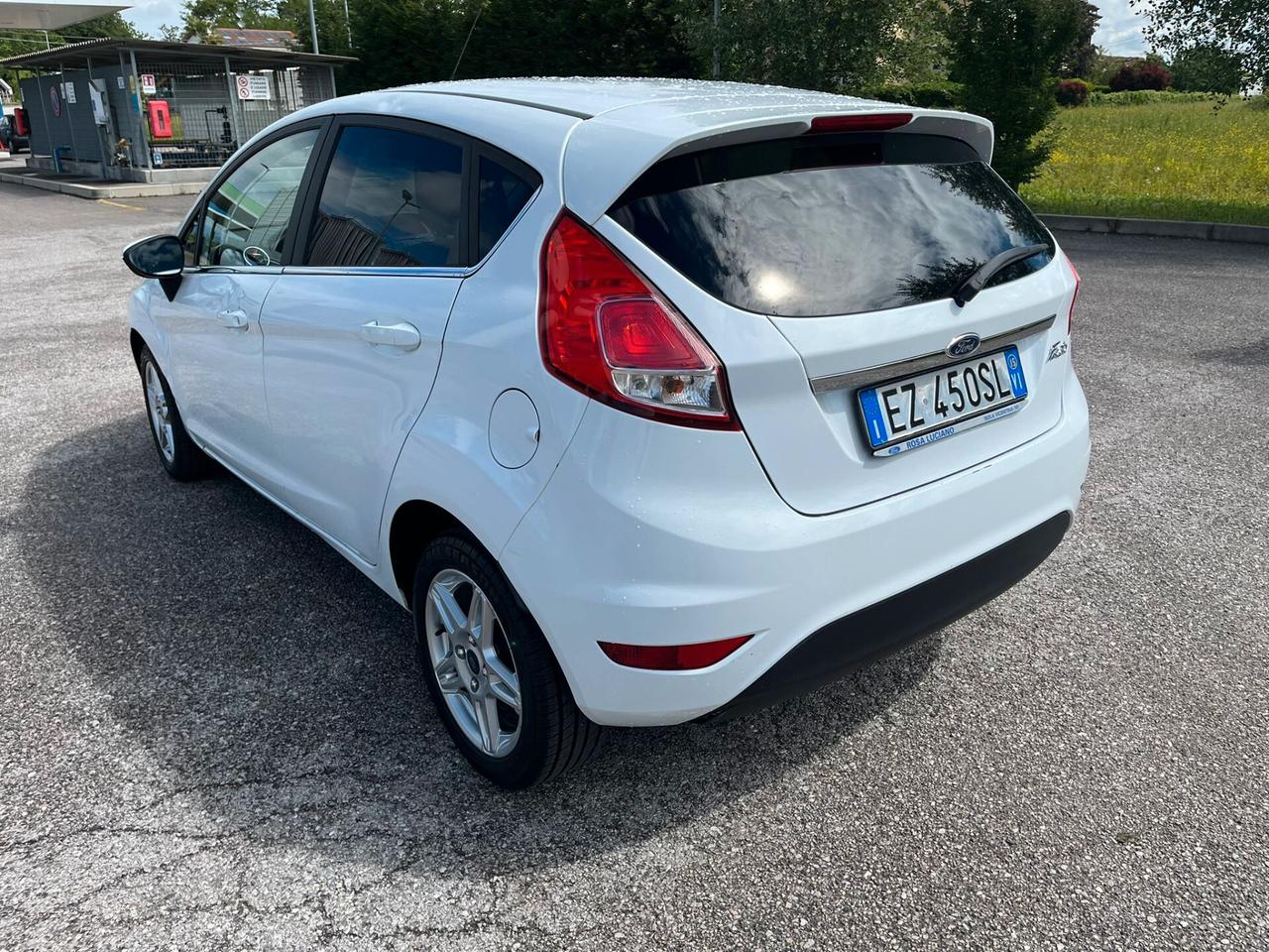 FORD FIESTA 1.4 NEOPATENTATI 2015 5PORTE