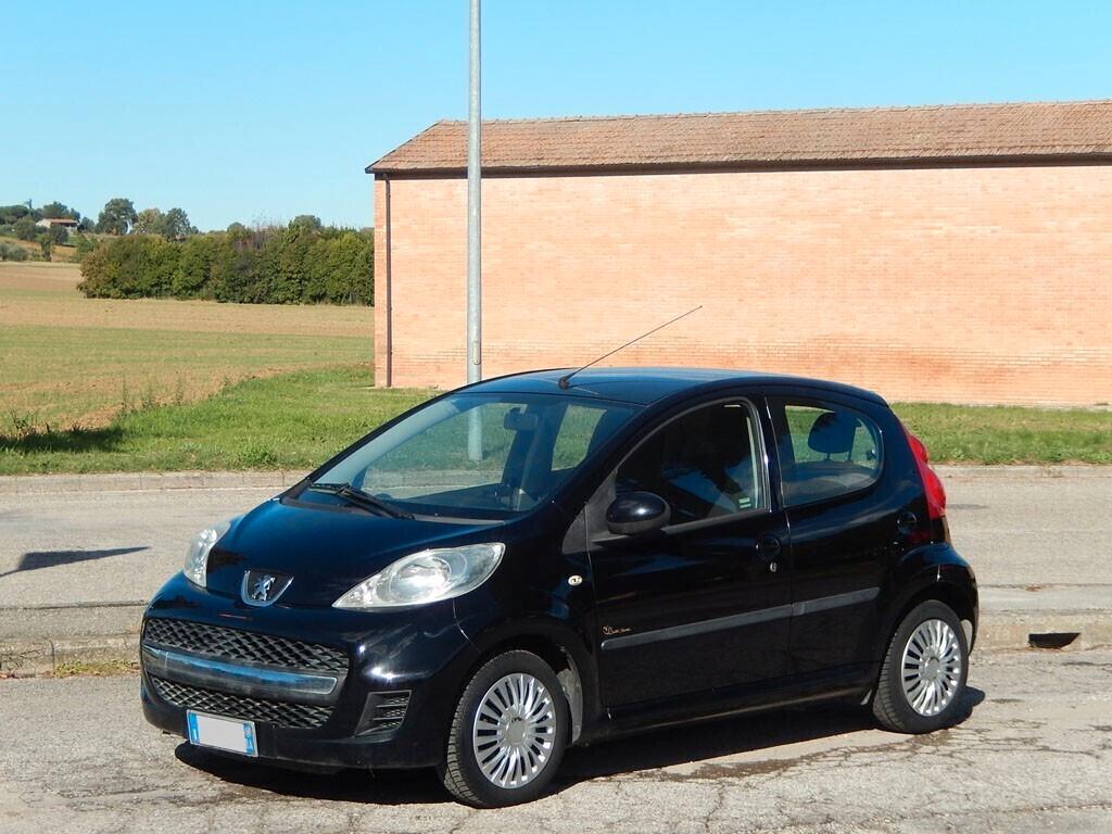 PEUGEOT 107 1.0 benzina con SOLO 100000Km