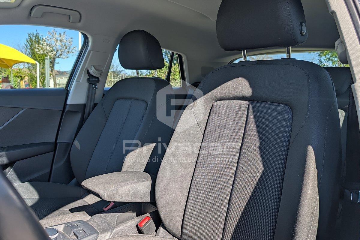 AUDI Q2 30 TDI S tronic Business