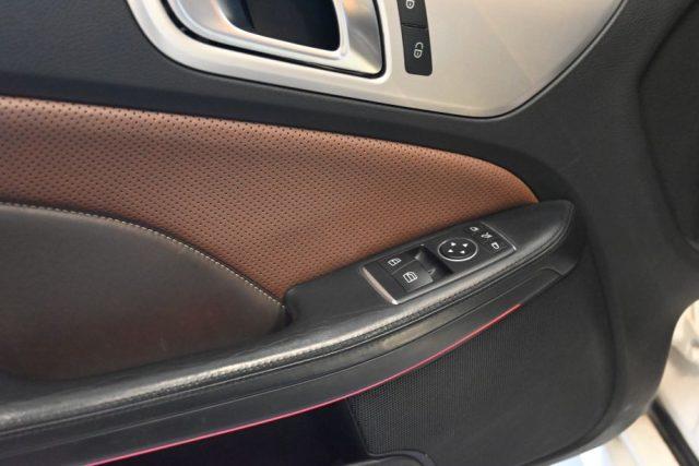 MERCEDES-BENZ SLK 250 CDI PREMIUM AMG AUT.NAVI SED.RIS/VENT.PDC TEL FULL