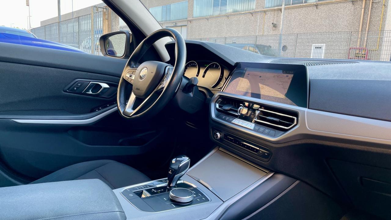 BMW 320D 2.0 TOURING BUSINESS ADVANTAGE 190CV - FULL LED, CAR PLAY