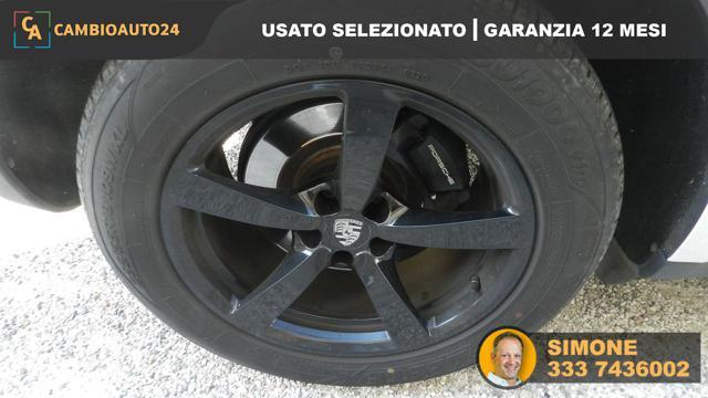 PORSCHE Macan 2.0