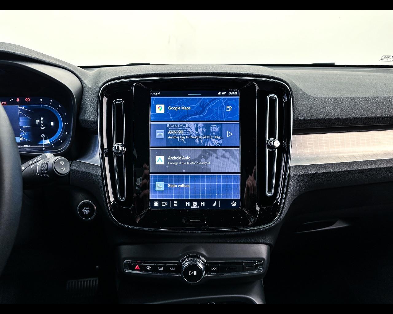 VOLVO XC40 (2017-->) - XC40 B3 automatico Core