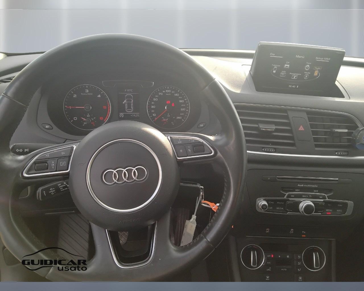 AUDI Q3 I 2015 - Q3 2.0 tdi Business 120cv