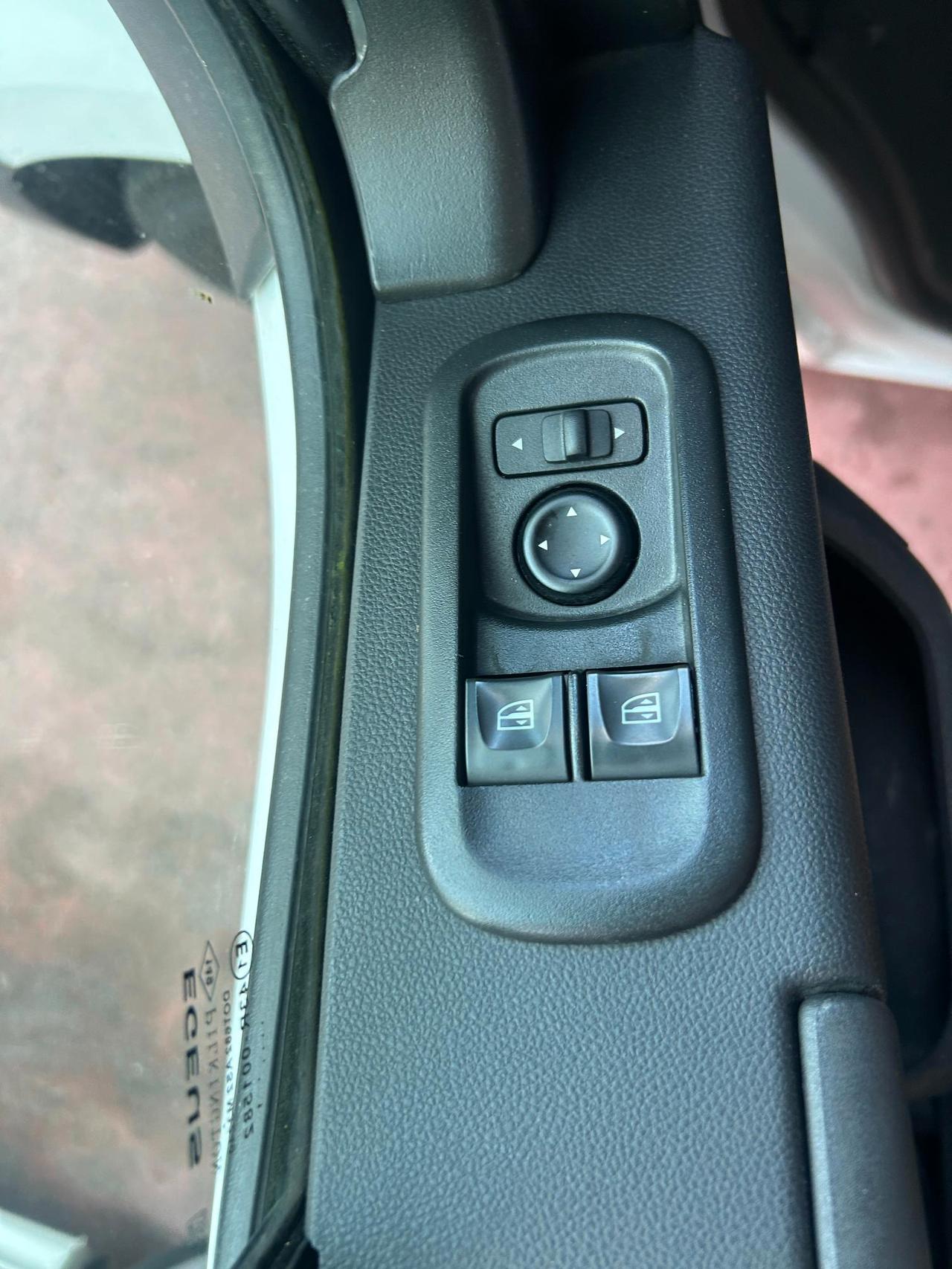RENAULT Master master T35 2.3 dci 135cv L3H2 Ice Plus