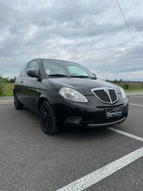 Lancia Ypsilon 1.4 BENZ+GPL Argento Ecochic