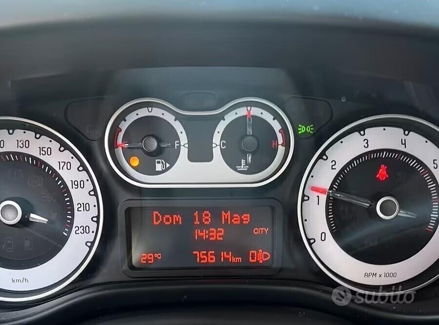 FIAT 500L 1,3 M.JET-UNICO PROPR-6B-3 REVISIONI